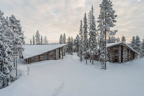 Superior Villa, 6 Bedrooms, Lake View | Exterior - Rukan Salonki Resort (Kuusamo)