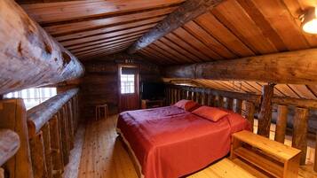 Soundproofing, iron/ironing board, free WiFi