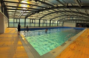 Indoor pool - VEC Homestay (Dong Anh)