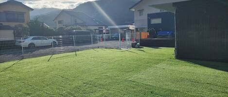 Enceinte de lâhĂ©bergement