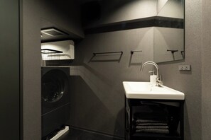 Bathroom - A villa along the mountain stream where you can en / Ashigarashimo District Kanagawa (Ashigarashimo District)