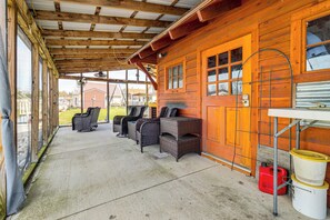 Terrace/patio - 75' Private Dock! Waterfront Nugent's Canal Home (Port Clinton)
