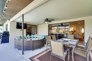 屋外ダイニングエリア