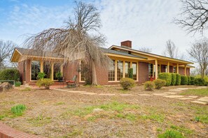 Exterior - Ozark Getaway w/ Pond, Fire Pit & Patio (Dover)