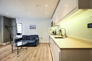 Interior - Argyl | Chelsea 1-Bed in Nell Gwynn House (Greater London)