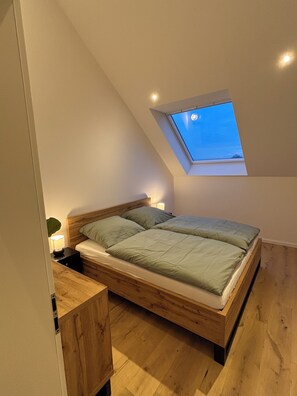 WiFi, bed sheets - Eifelruhe Monschau loft feeling with nature view, 3 bedrooms, 2 bathrooms, balcony, garden (Monschau)