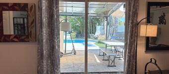 Swim and Stay in a Sweet Serene Studio - Tarzana in “The Valley”