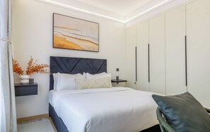 Iron/ironing board, Internet, bed sheets - Skypiea Loft - Modern 1BR near Junction Mall with WiFi, Pool, Gym & Backup Power (Nairobi)