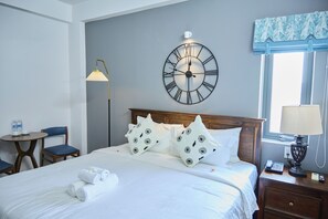 Deluxe Double Room - KLY Hotel & Retreat (Ho Chi Minh)