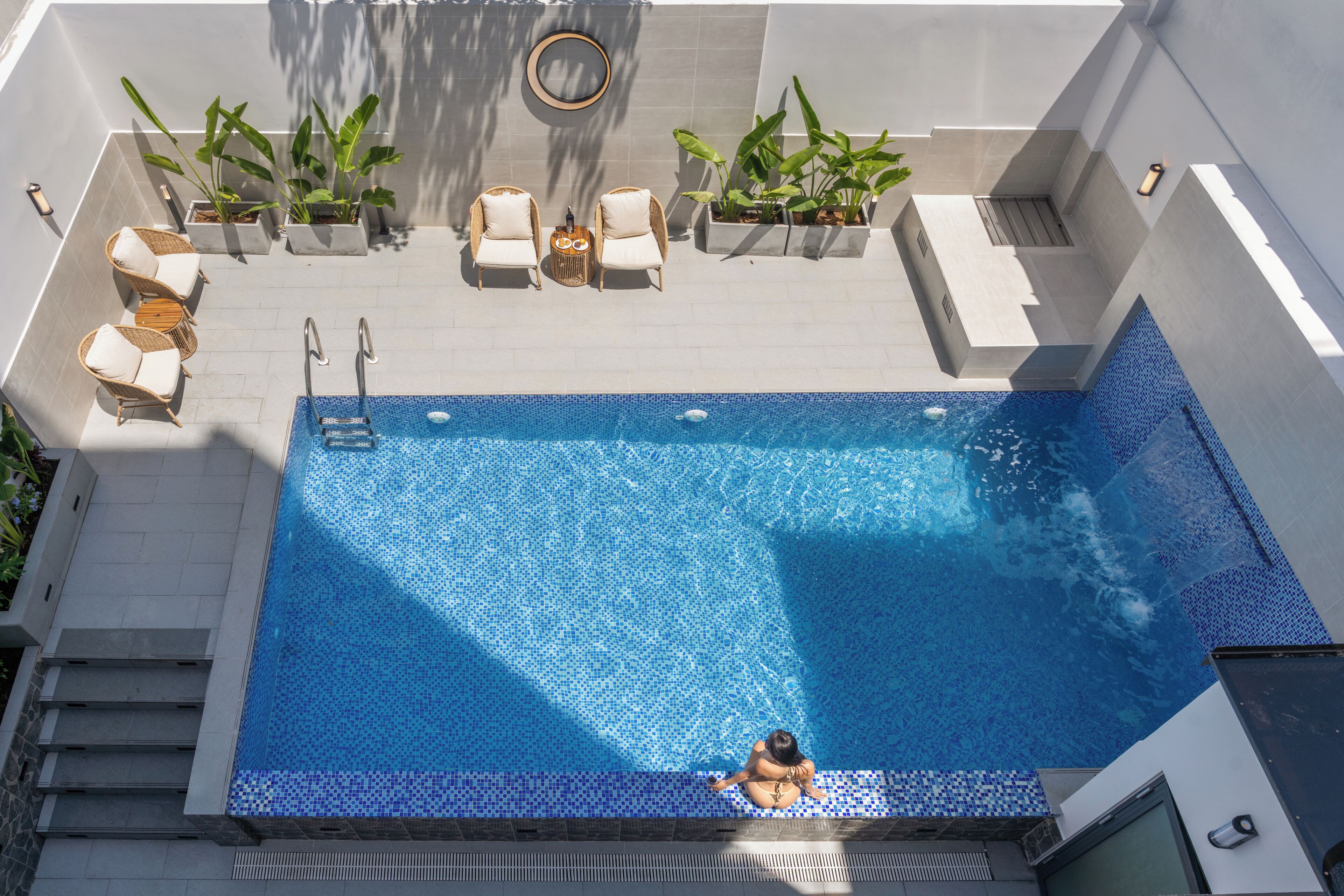 Private pool