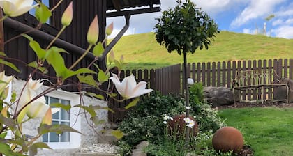 Cottage 'Lieblingsplatz Am Bach' with Wi-Fi