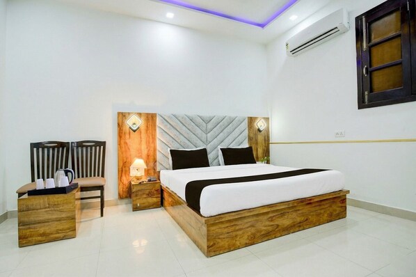 Room - Super Townhouse Ramamurthy Nagar (Bangalore)