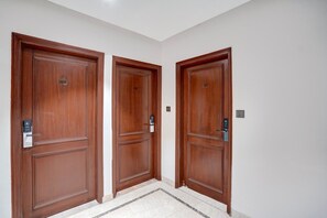 Interior - Super Townhouse Karol Bagh (Delhi)