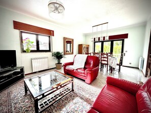 TV - Quinta Maria - 120 m² haven of peace with private swimming pool (Braga)
