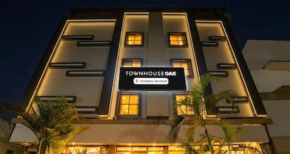 Super Townhouse Oak Dharwad
