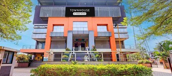 Super Townhouse Nagthane Satara