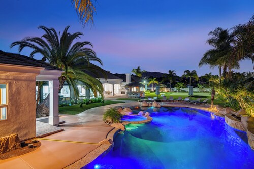 Sleeps 20 | Resort Pool + Putting Green + Near Lake Poway | Barrel & Crest