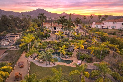 Resort Pool + Gorgeous Grounds + Basketball Court | Sunset Estate