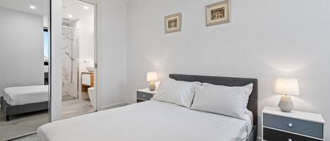 2 bedrooms, iron/ironing board, Internet, bed sheets