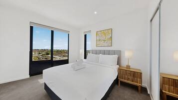 2 bedrooms, iron/ironing board, Internet, bed sheets