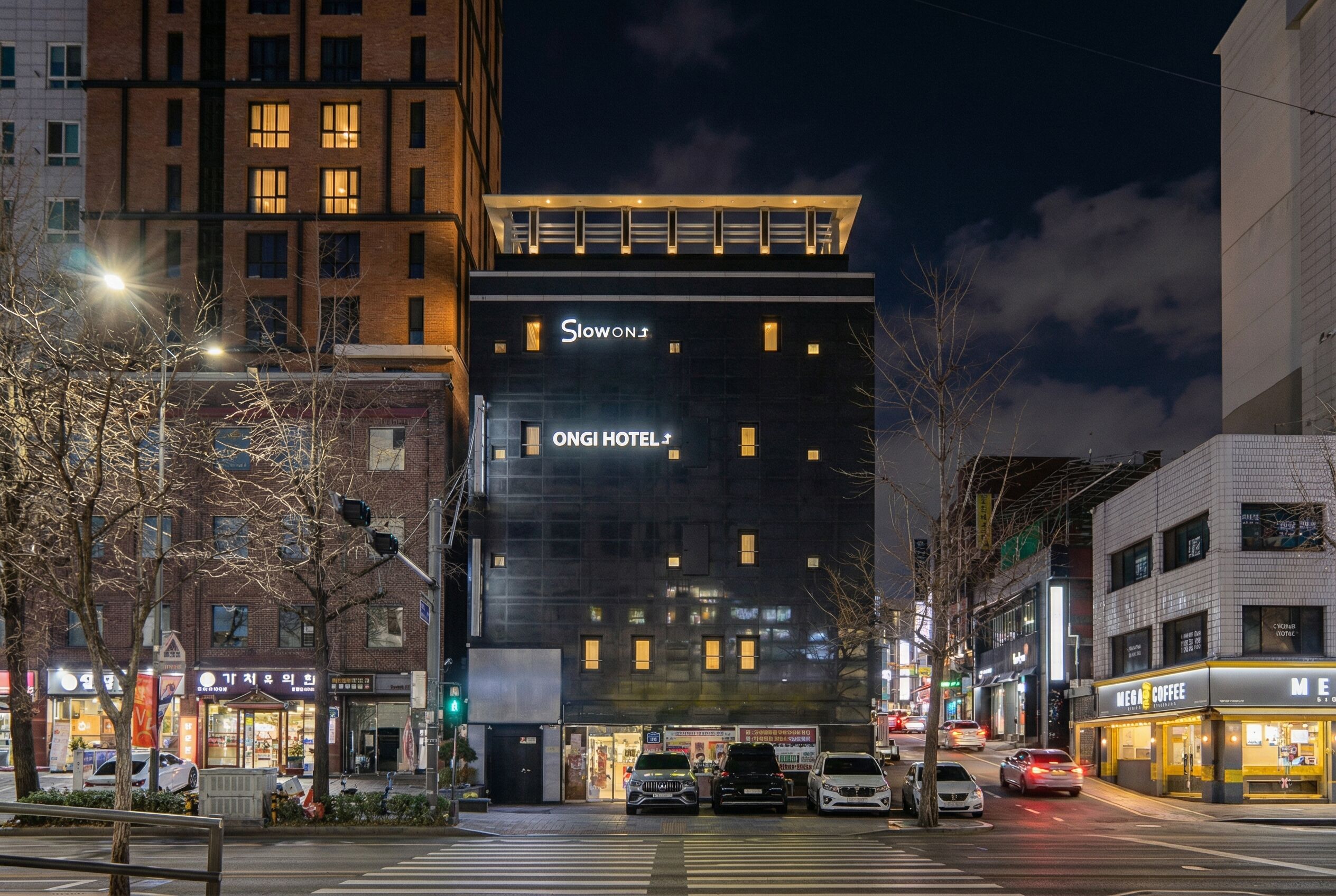 المنشأة من الخارج