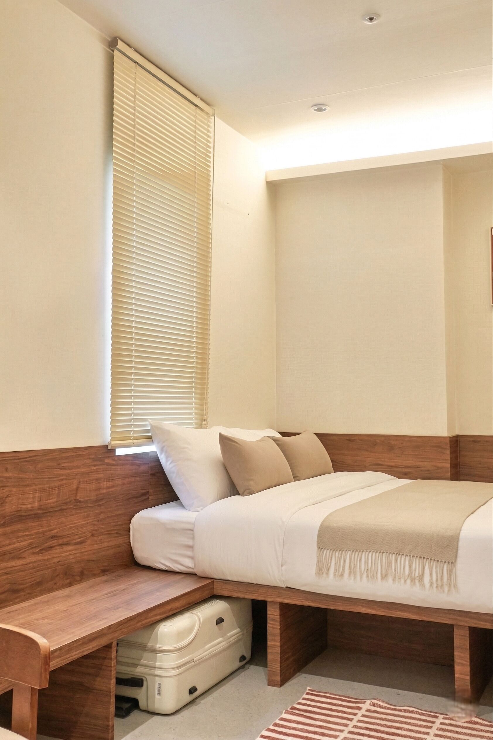 Kamar Double Standar