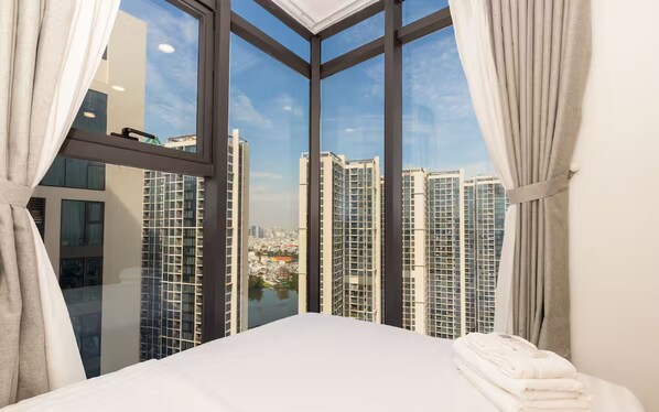 Deluxe Apartment, 3 Bedrooms, Kitchen | City view - LaLa Eco Green Residence (Tan Thuan Tay)