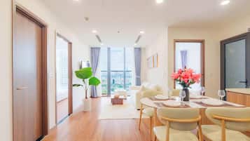 Leilighet – deluxe, 2 soverom, kjøkken | Innvendig