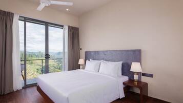Superior Double Room, Mountain View | In-room safe, free WiFi
