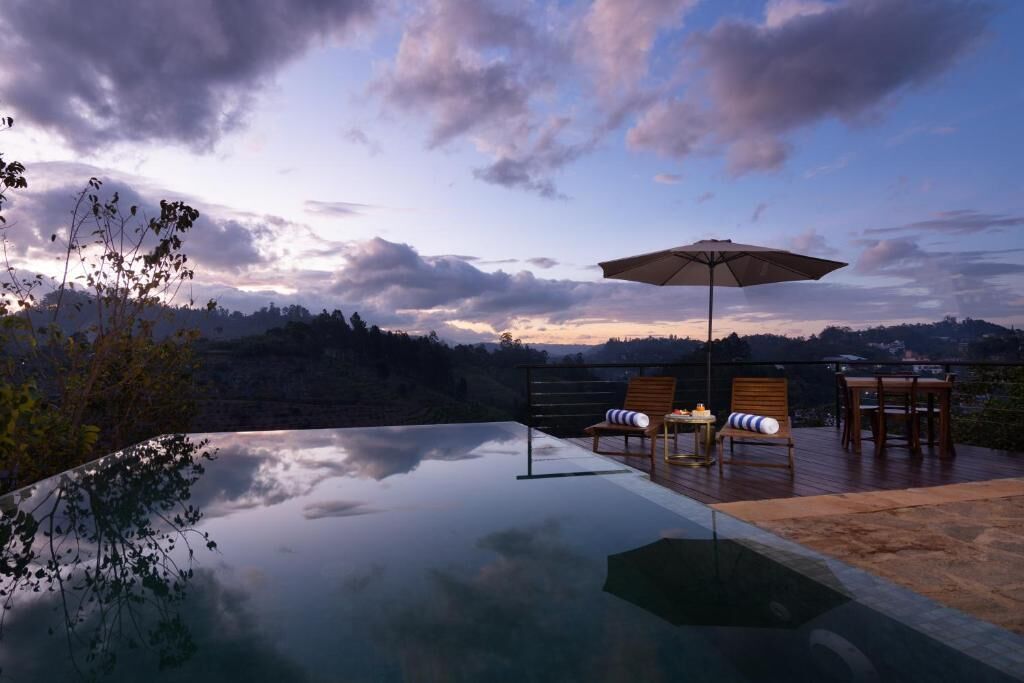 Family Quadruple Room, Mountain View | Pool