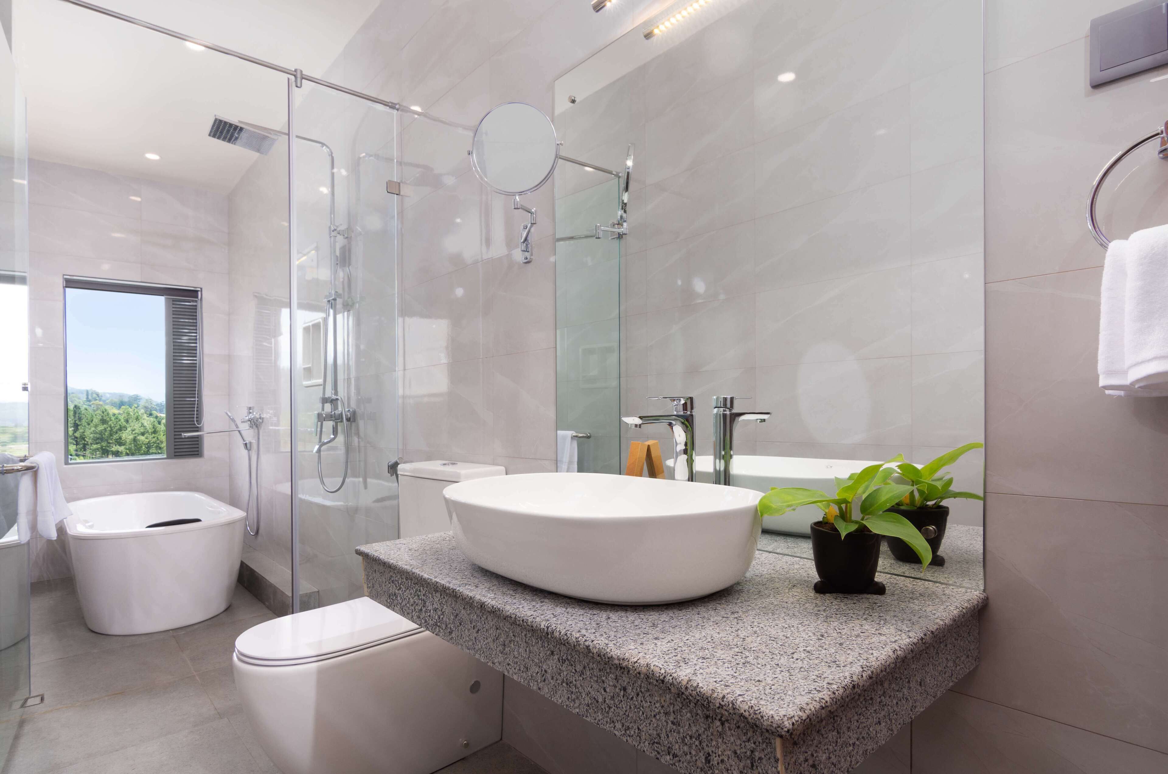 Superior Double Room, Bathtub, Mountain View | Bathroom
