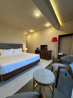 Standard-Doppelzimmer, Bergblick