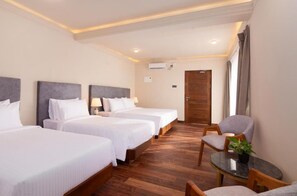 Family Quadruple Room, Mountain View - Luxor Kirindi Ella Resort & Spa (Bandarawela)