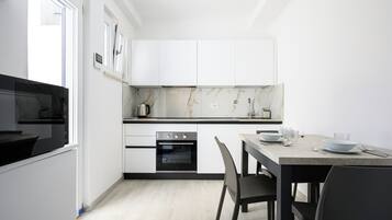 Apartment, Sea View | Dapur peribadi