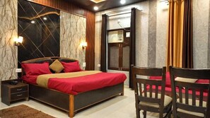 Family Room - Hotel 4u By V4Y Hotel and Resorts (Rishikesh)