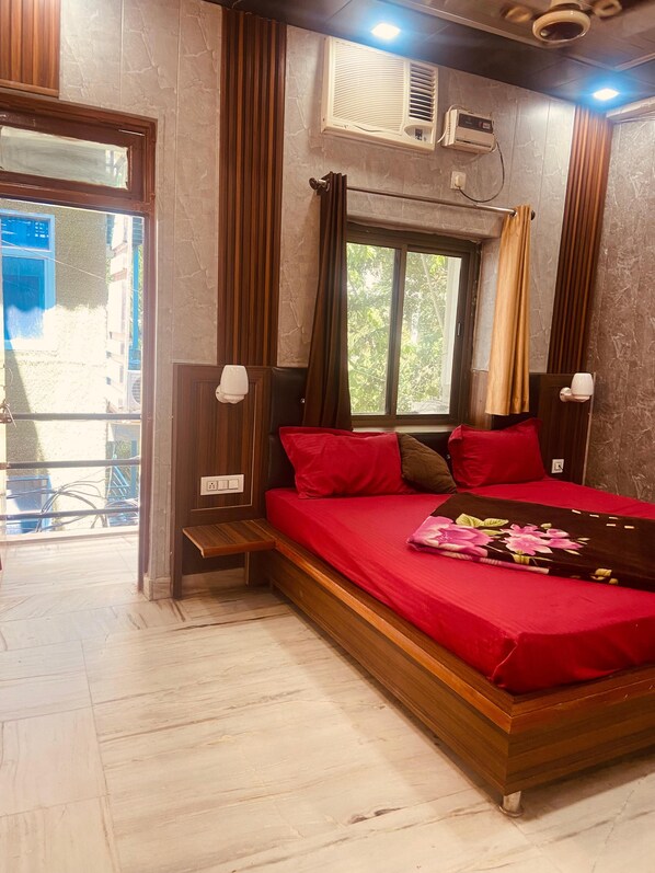 Economy Room - Hotel 4u By V4Y Hotel and Resorts (Rishikesh)