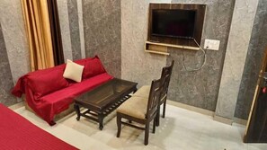 Family Room - Hotel 4u By V4Y Hotel and Resorts (Rishikesh)
