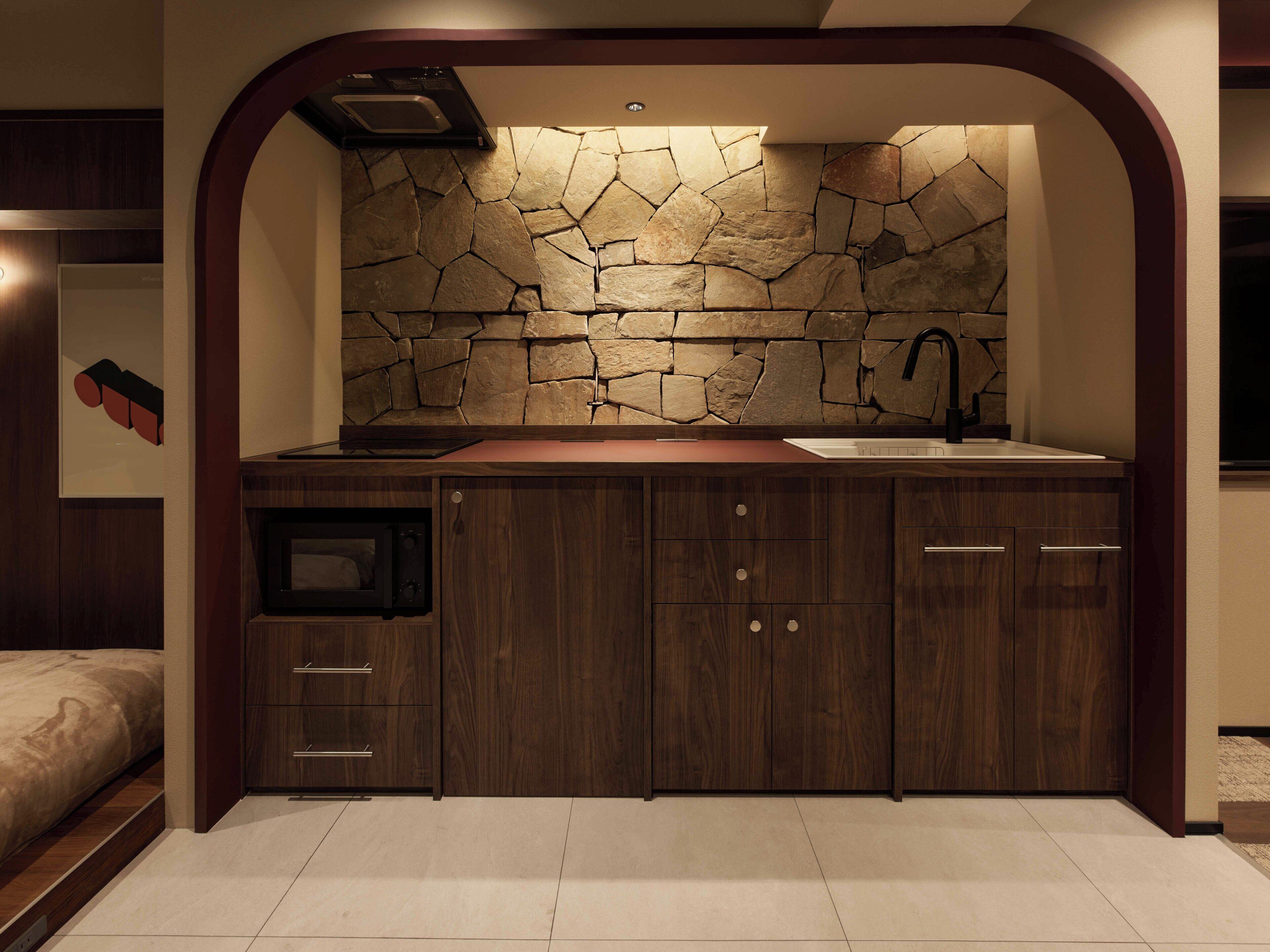 Superior Room | Private kitchen | Fridge, microwave, stovetop, dishwasher