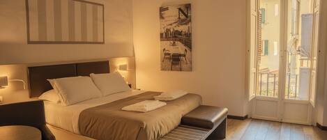 Comfort-Vierbettzimmer, Balkon, Blick auf den Innenhof