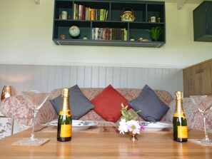 Interior - Large luxury shepherd's hut with hot tub in the stunning Welsh countryside. (Llandeilo)