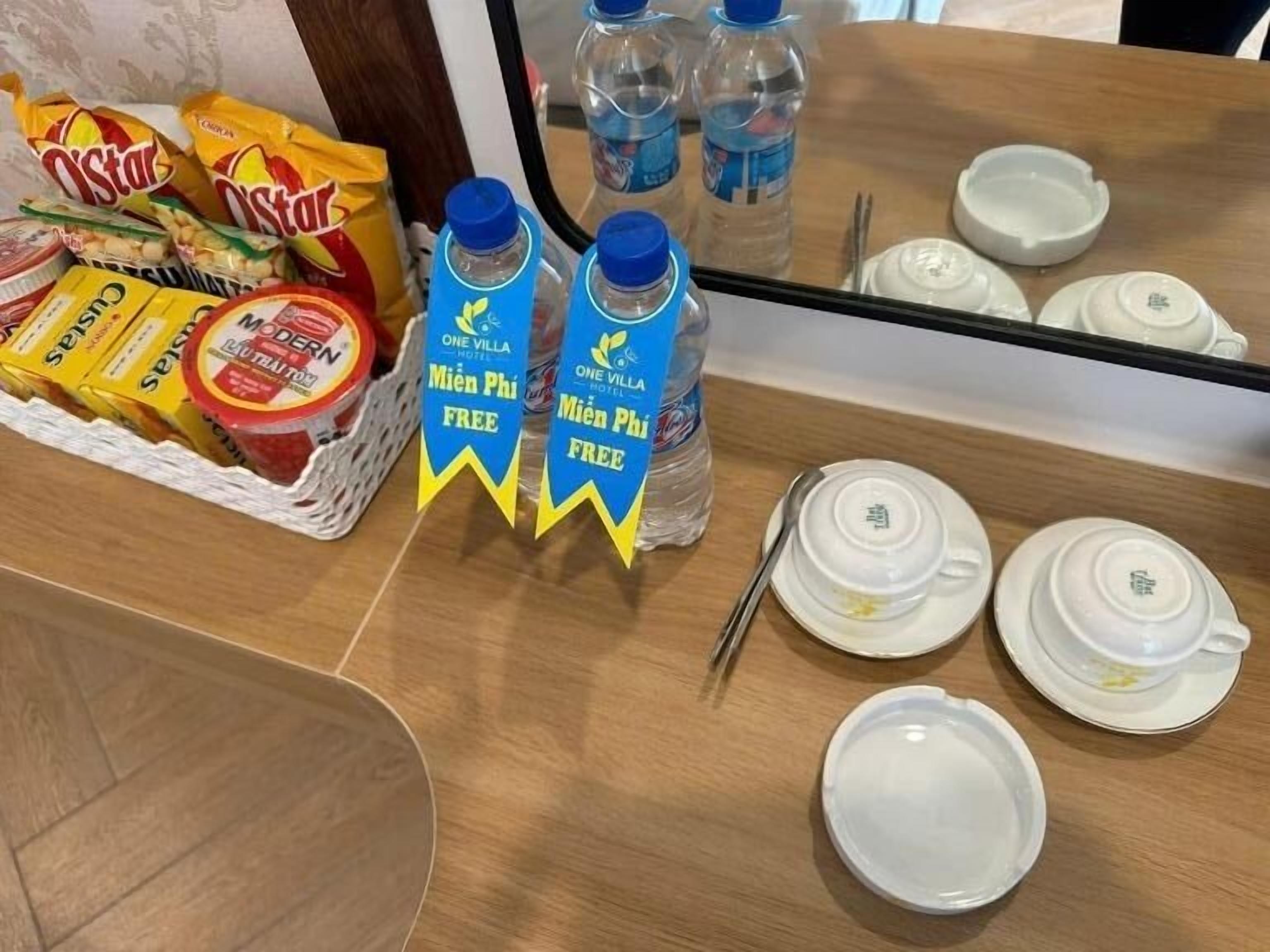 豪華雙人房, 陽台, 城市景觀 | 餐飲