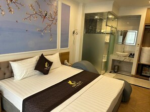 Basic Double Room, City View | Free WiFi - One Villa Hotel 5 (ha noi)