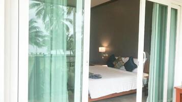 Deluxe Double Room with Balcony and Sea View | Desk, free WiFi