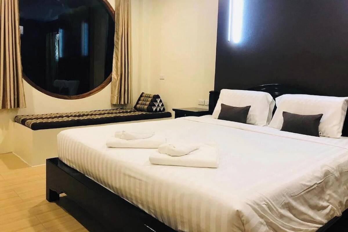 Deluxe Double or Twin Room with Ocean View