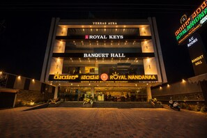 Deluxe Double Room, City View | Point of interest - Hotel Royal Nandhana (Doddaballapur)