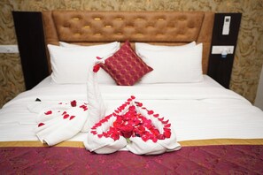 Deluxe Double Room, City View - Hotel Royal Nandhana (Doddaballapur)