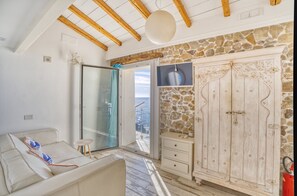 Unclassified image, 2 of 19, button - Casa Vela * (Cefalù)