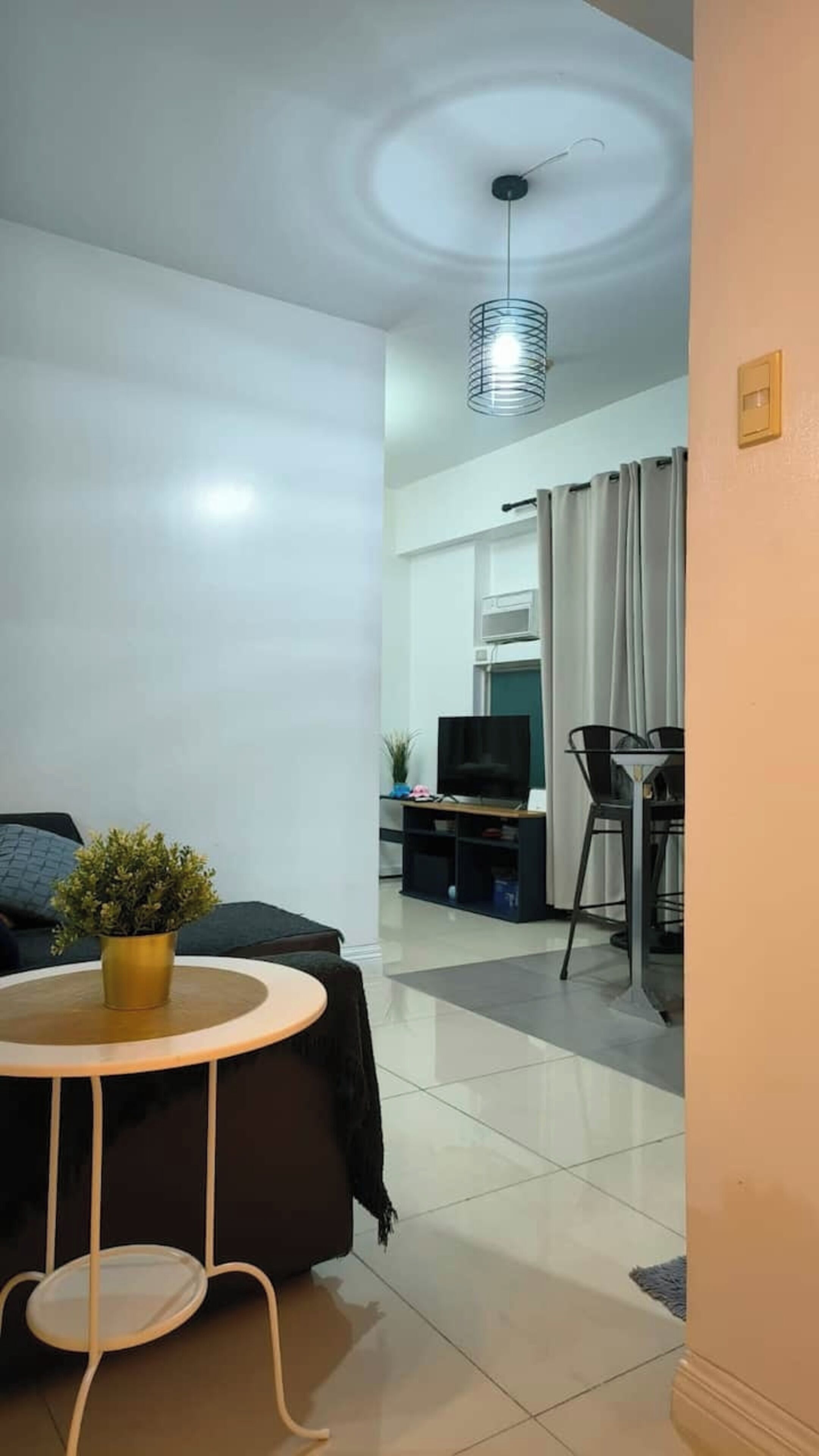 Comfort-Studio, 1 Queen-Bett und Schlafsofa, Poolzugang, Stadtblick | Wohnbereich