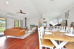 Dining - Lamp Estate (Lovedale)