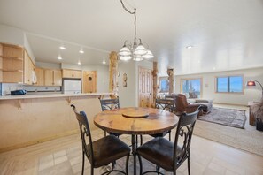 Interior - Enjoy the striking views of the Bitterroot valley from this well appointed Cabin. The perfect spot to gather and enjoy all Montana has to offer. Whether you're visiting to enjoy the outdoors or for a quiet getaway this home is the perfect basecamp. (Stevensville)